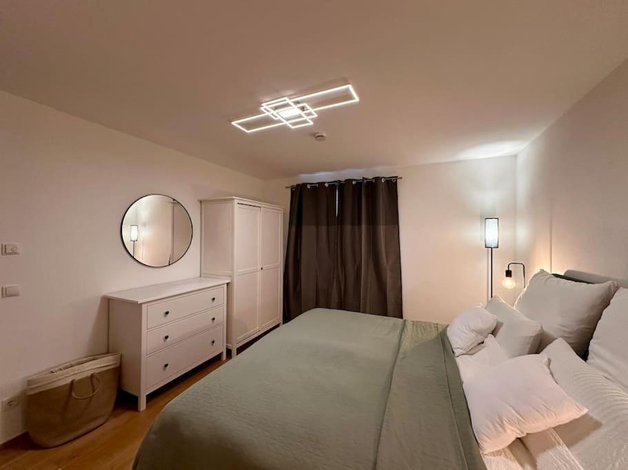 Wohntraum Fuer Familien & Geschaeftsreisende Apartment Кемптен Екстериор снимка